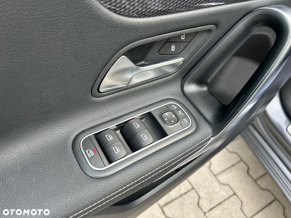 Mercedes-Benz Klasa A 200 7G-DCT Edition 2020 - 36