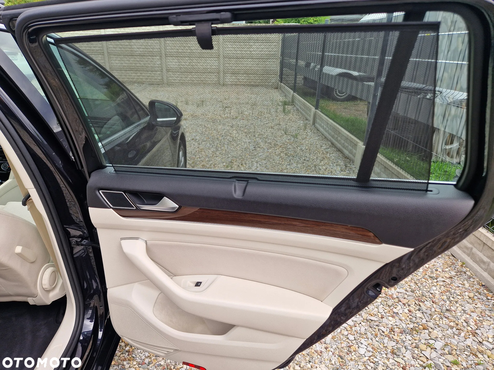 Volkswagen Passat 2.0 TDI BMT Trendline - 13