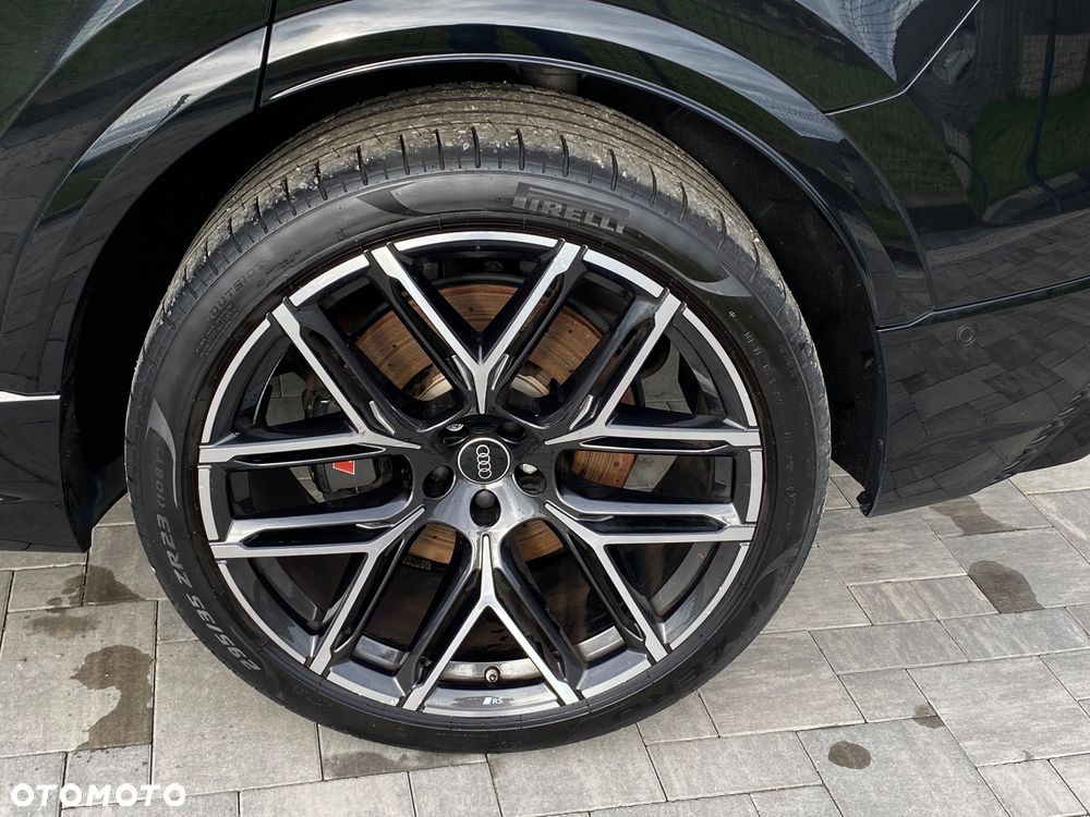 Audi RS Q8 - 27