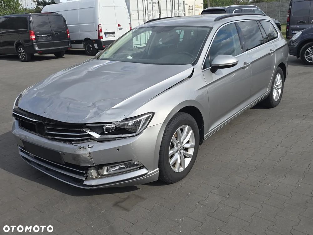 Volkswagen Passat 1.6 TDI (BlueMotion Technology) Comfortline - 4
