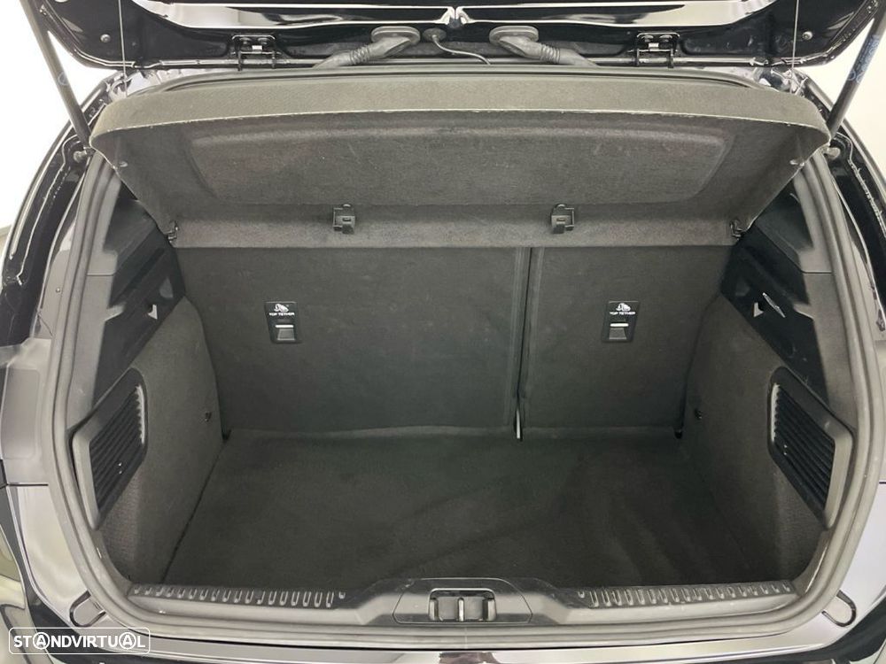 Ford Focus 1.0 EcoBoost MHEV ST-Line - 13