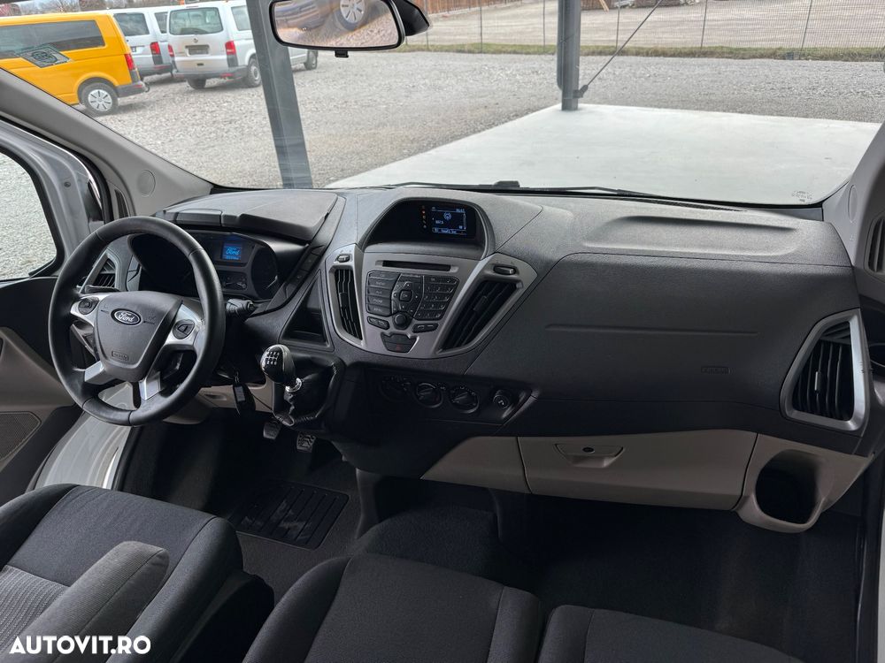 Ford Tourneo Custom - 6