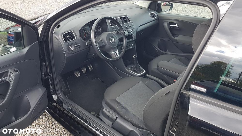 Volkswagen Polo - 22