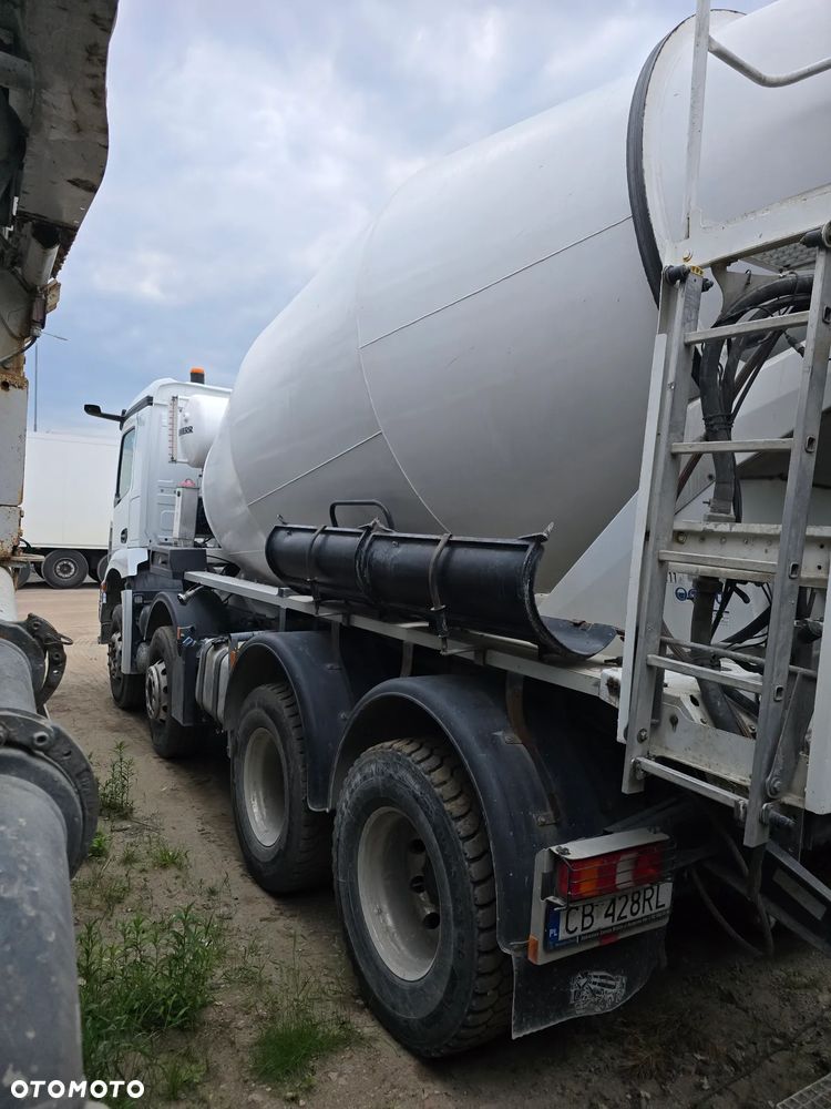 Mercedes-Benz Arocs 3243 - 6
