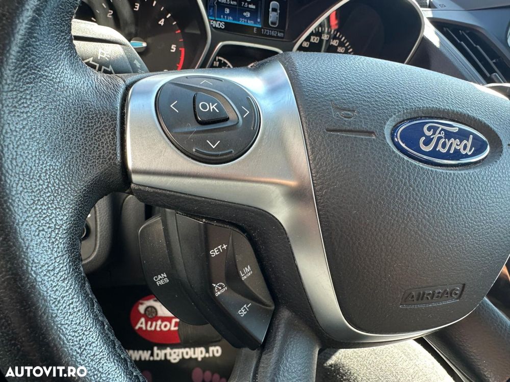 Ford Kuga - 14
