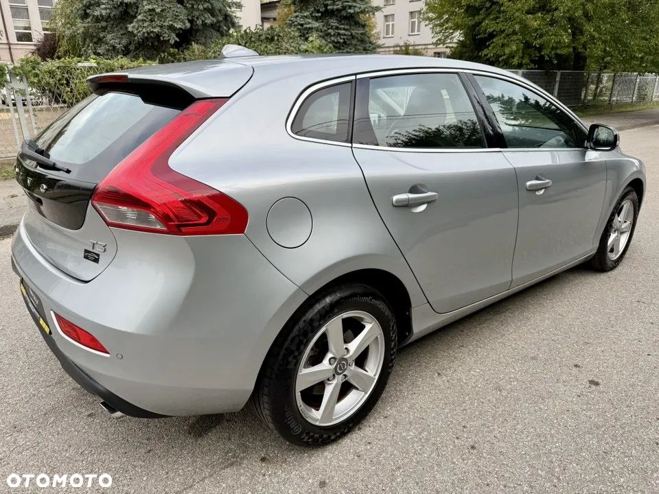 Volvo V40 T3 Momentum - 6