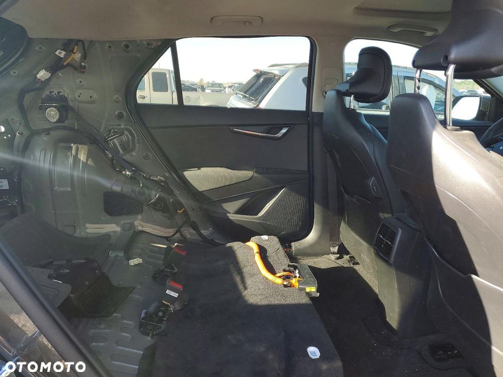 Kia Niro - 11