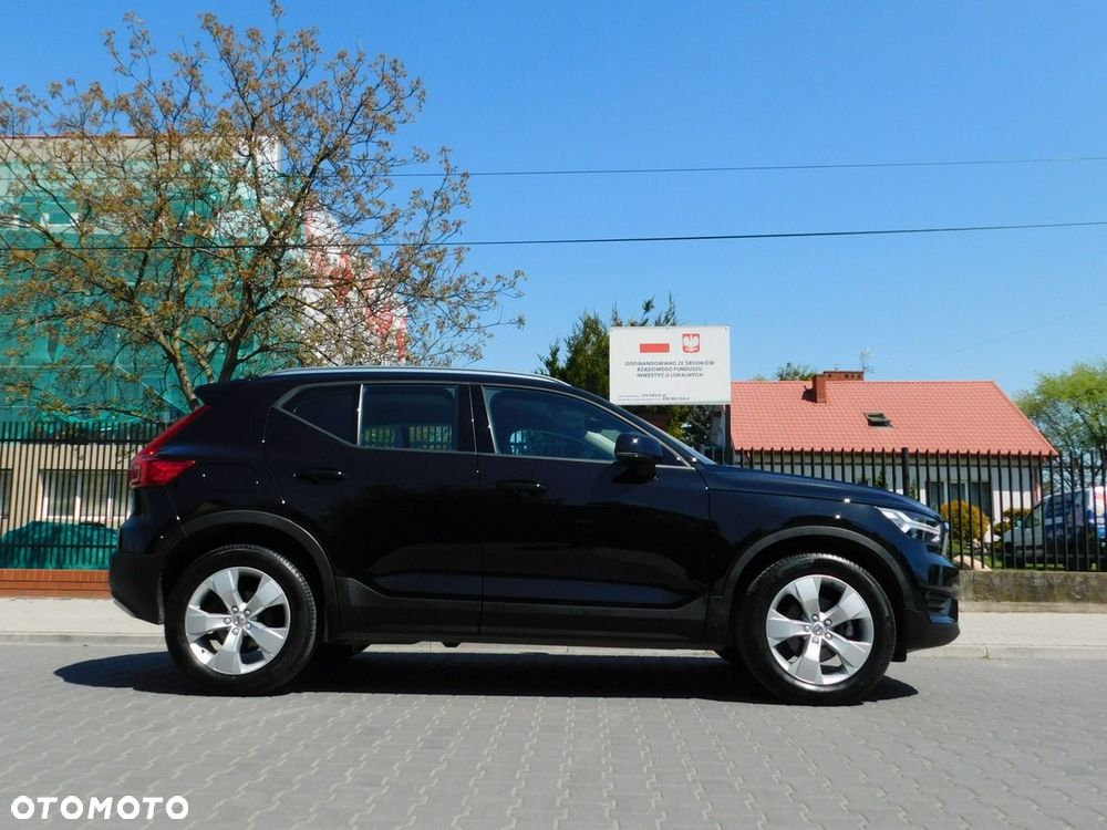 Volvo XC 40 D3 Momentum Pro - 4