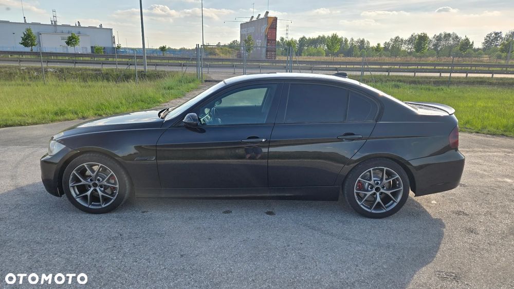 BMW Seria 3 330i - 4