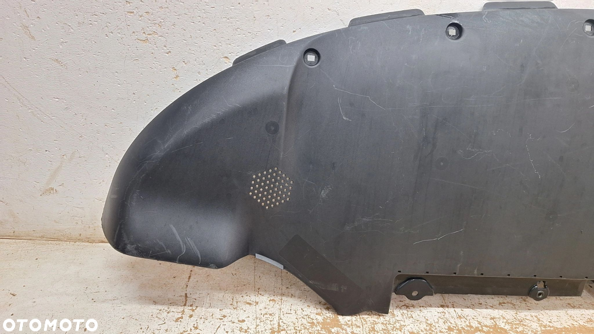 PŁYTA OSŁONA POD ZDERZAK TESLA Y - 2