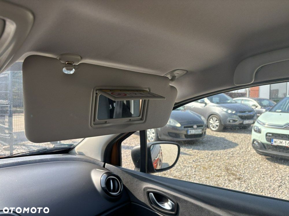 Renault Captur - 27