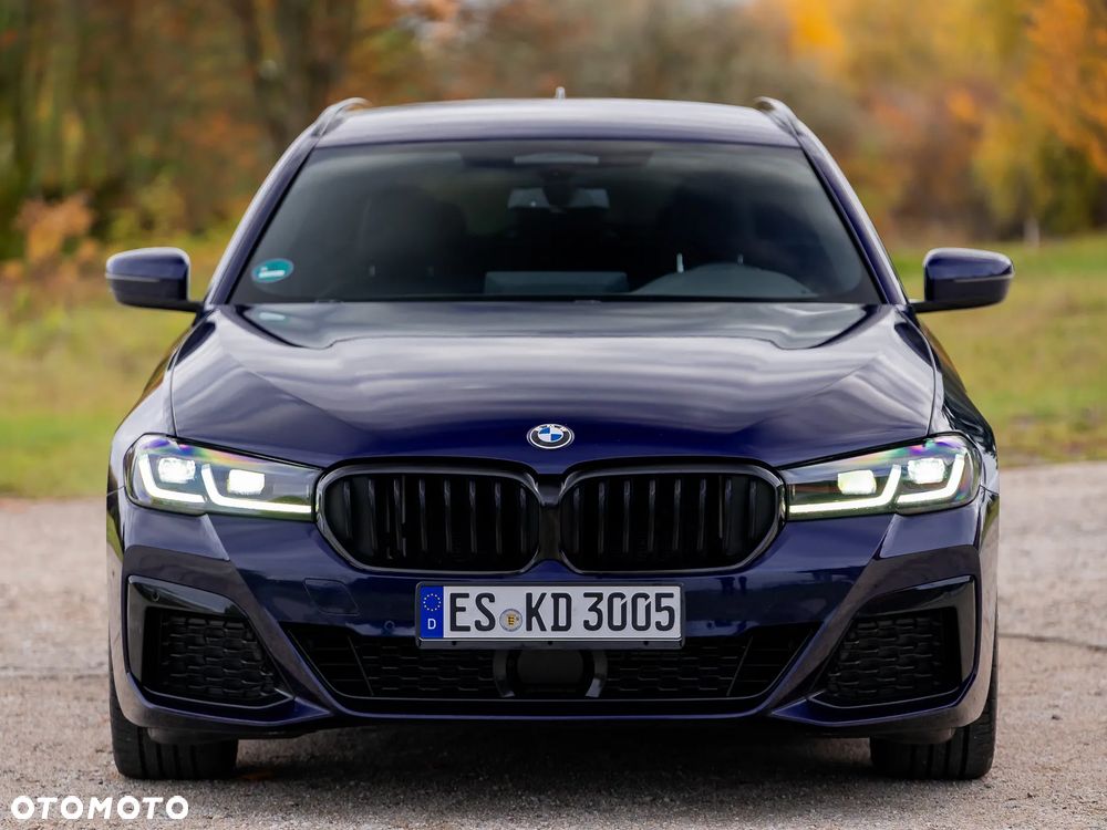 BMW Seria 5 520d xDrive M Sport Edition - 3