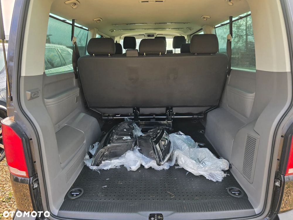 Volkswagen Caravelle 2.0 TDI L2 Comfortline DSG - 16