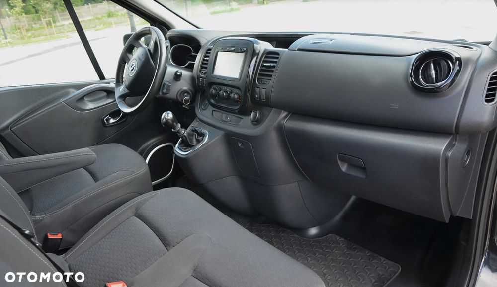 Opel Vivaro - 18
