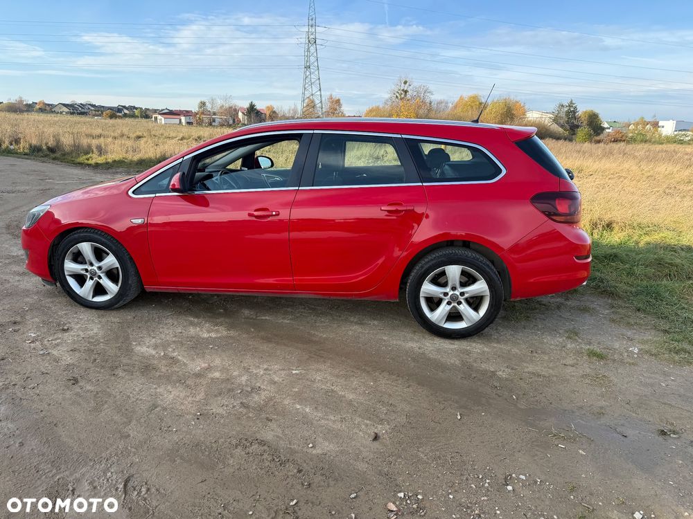 Opel Astra ver-2-0-cdti-sport - 2