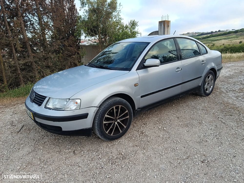 VW Passat 1.9 TDi Confl. Top EC - 4