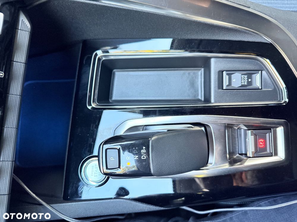 Peugeot 3008 1.6 PureTech Hybrid PHEV Allure Pack S&S EAT8 - 35