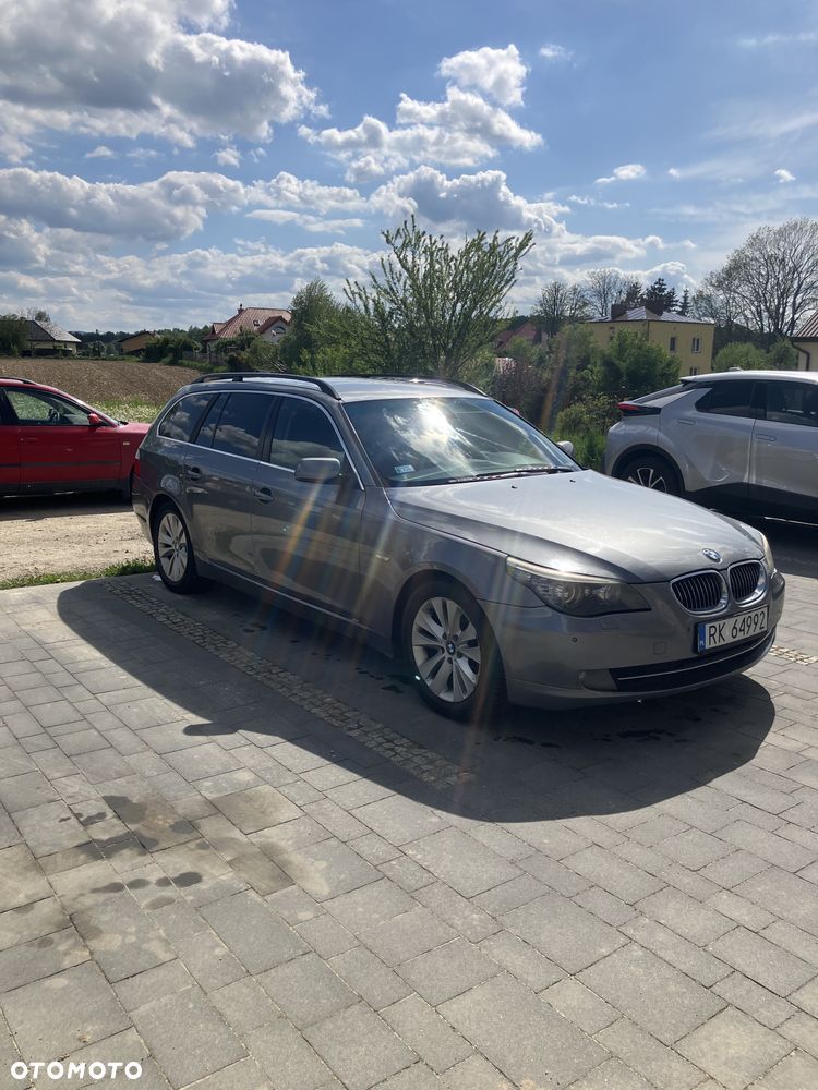 BMW Seria 5 525d - 2