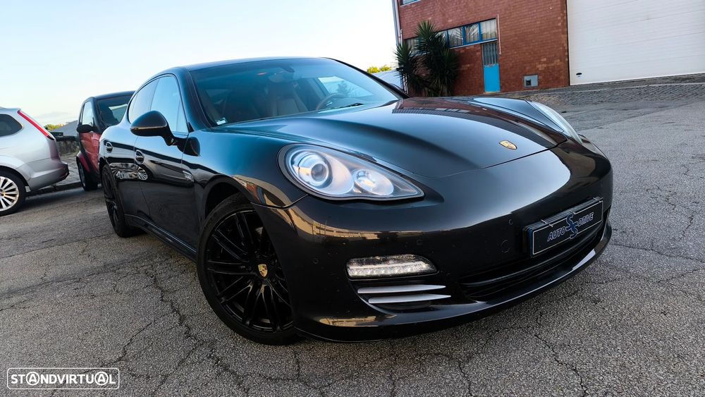 Porsche Panamera Platinum Edition PDK - 2