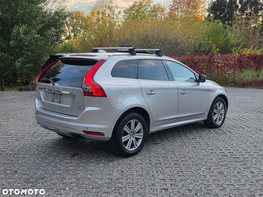 Volvo XC 60 T6 AWD Geartronic Summum - 3