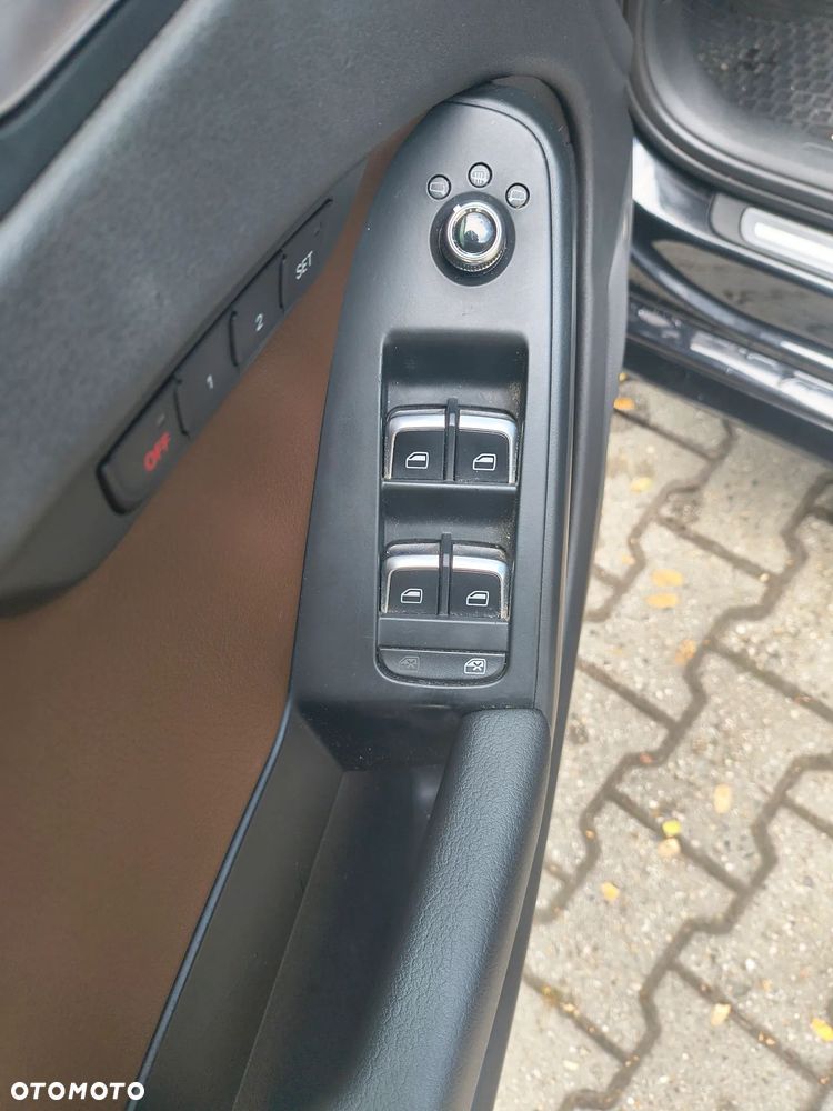 Audi A4 Limousine - 11