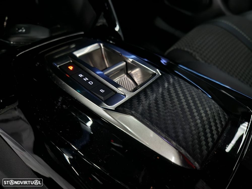 Peugeot e-2008 50 kWh GT Line - 14