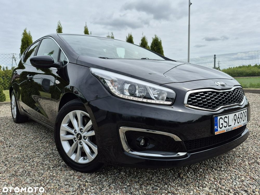 Kia Ceed - 25