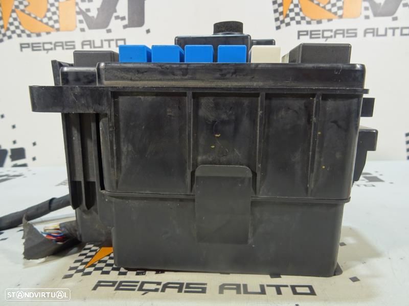 Caixa De Fusíveis Hyundai Santa Fé Ii (Cm)  919502B530 / 91950 2B530 - 7