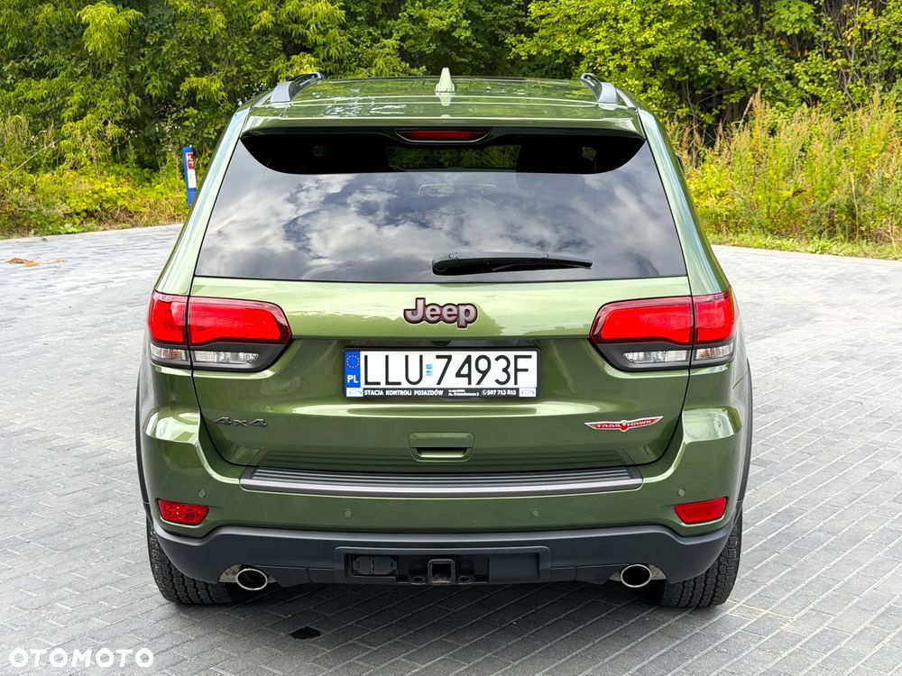 Jeep Grand Cherokee - 13