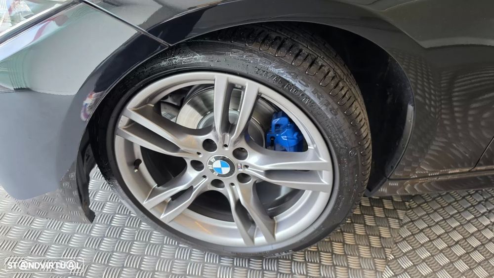 BMW 318 d Auto Pack M — fotografia 33