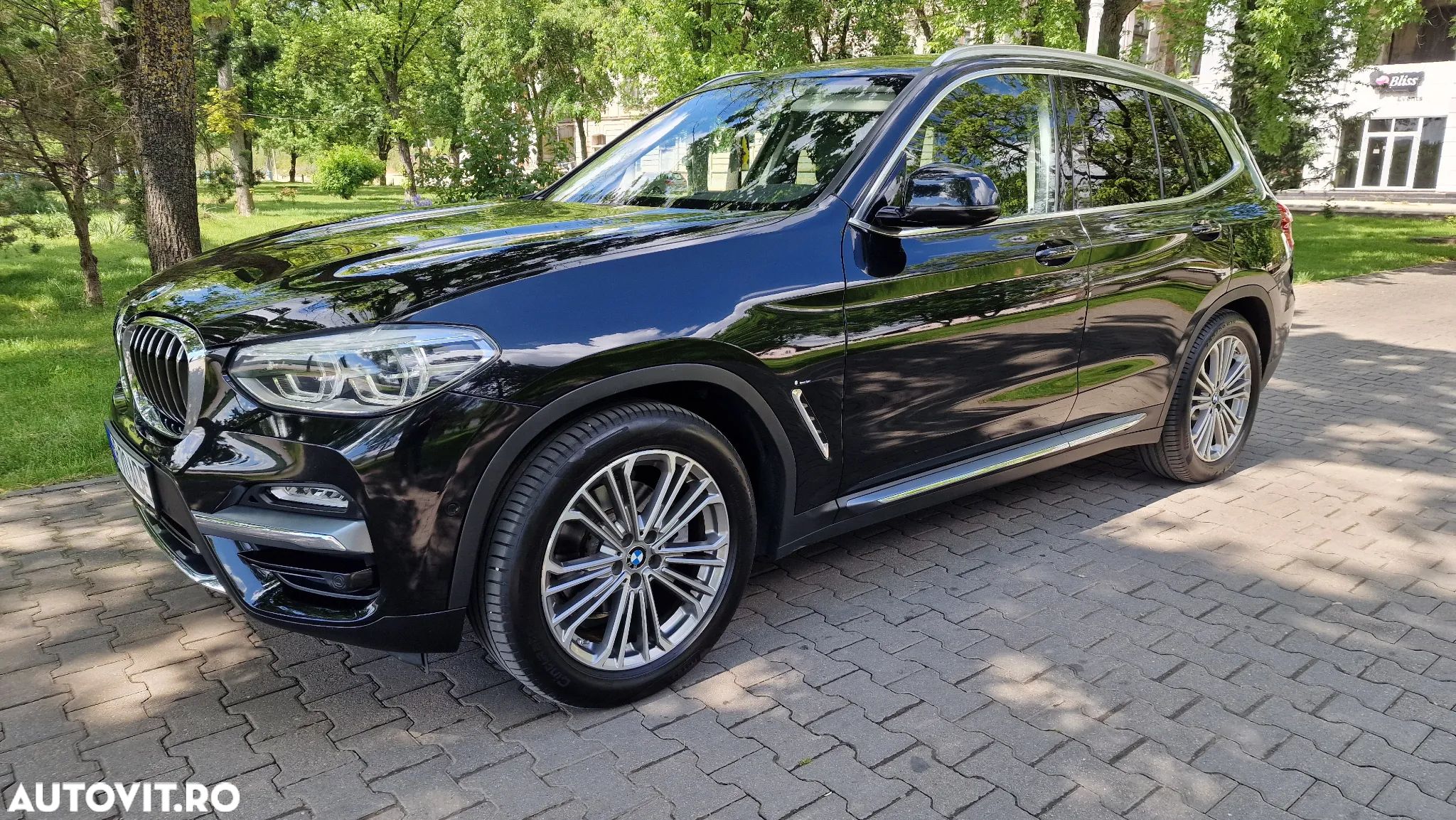 BMW X3 xDrive20d AT Luxury Line - 1