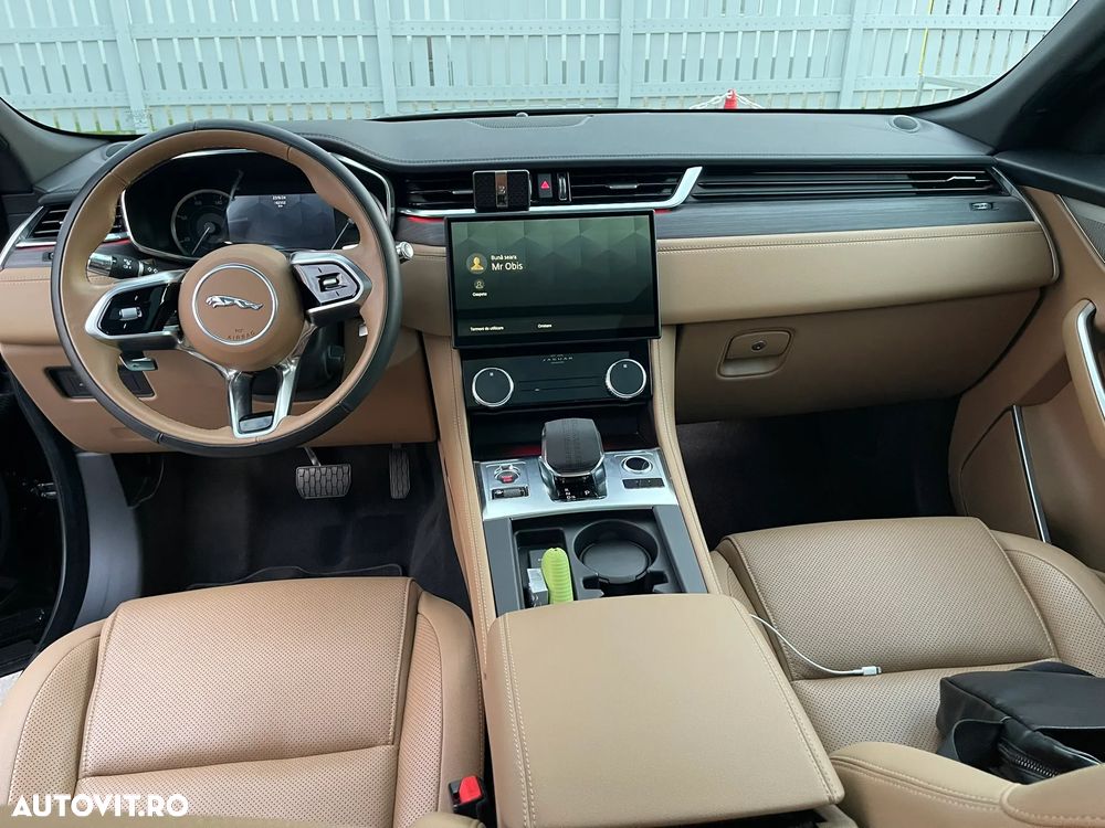 Jaguar F-Pace - 11