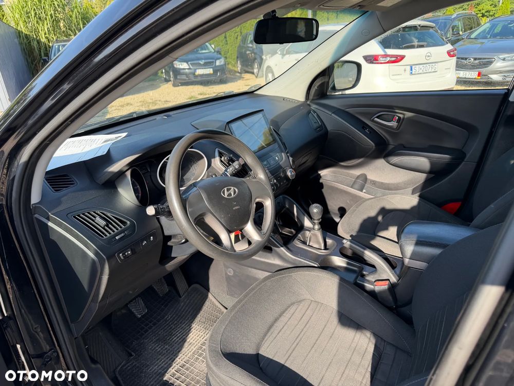 Hyundai ix35 blue 1.6 2WD Finale Silver - 8