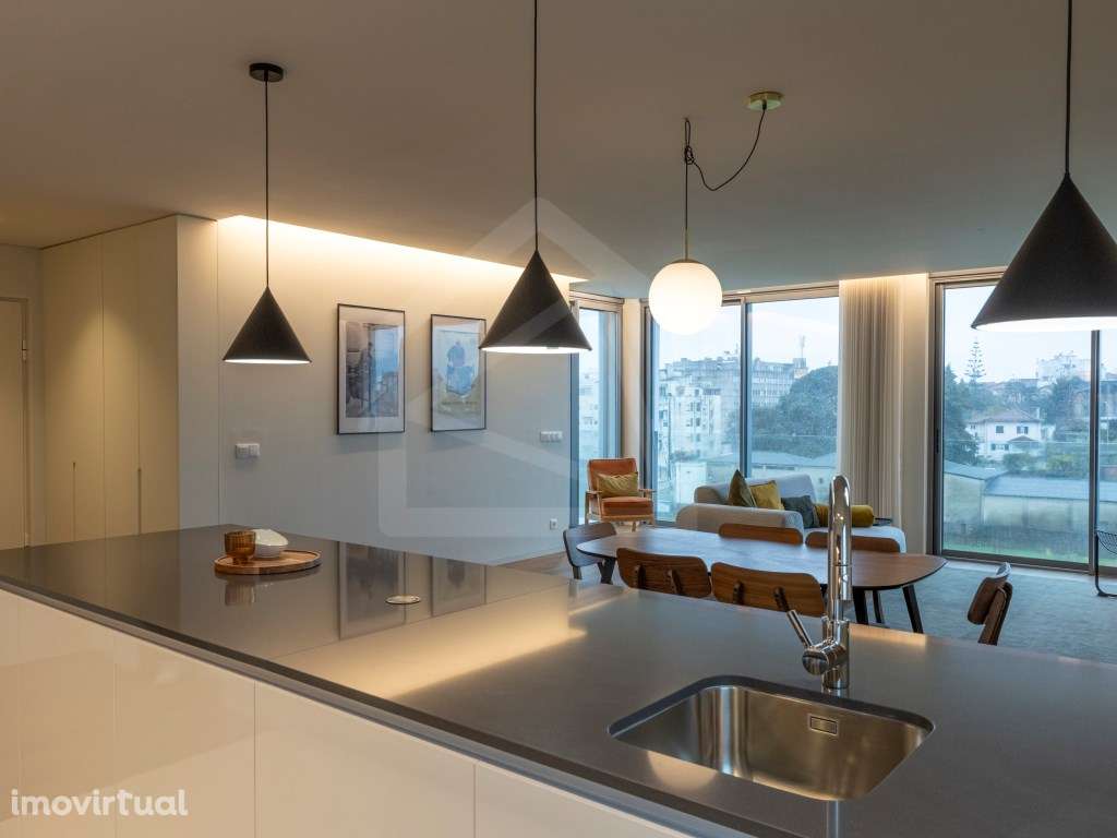 Apartamento T3 com varanda, suite, garagem dupla e arrecadação. - Grande imagem: 4/38