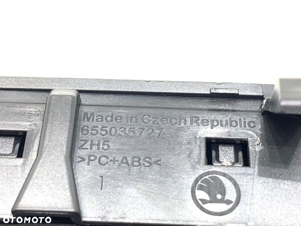 GNIAZDO USB  SKODA KAMIQ (NW4) 2019 - 2022 1.5 TSI 110 kW [150 KM] benzyna 2019 - 2022 657035700 - 6