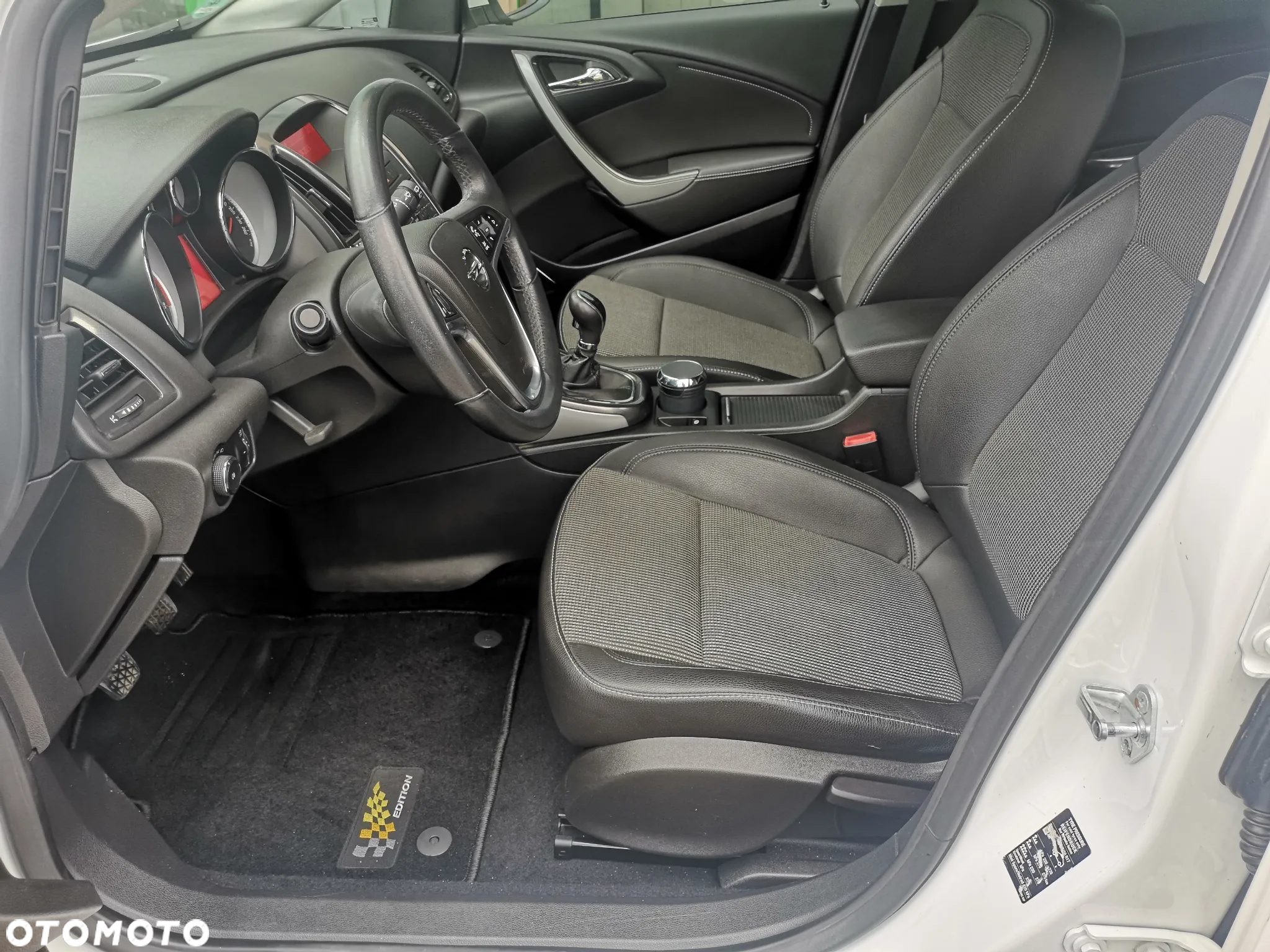 Opel Astra 1.6 Innovation - 19
