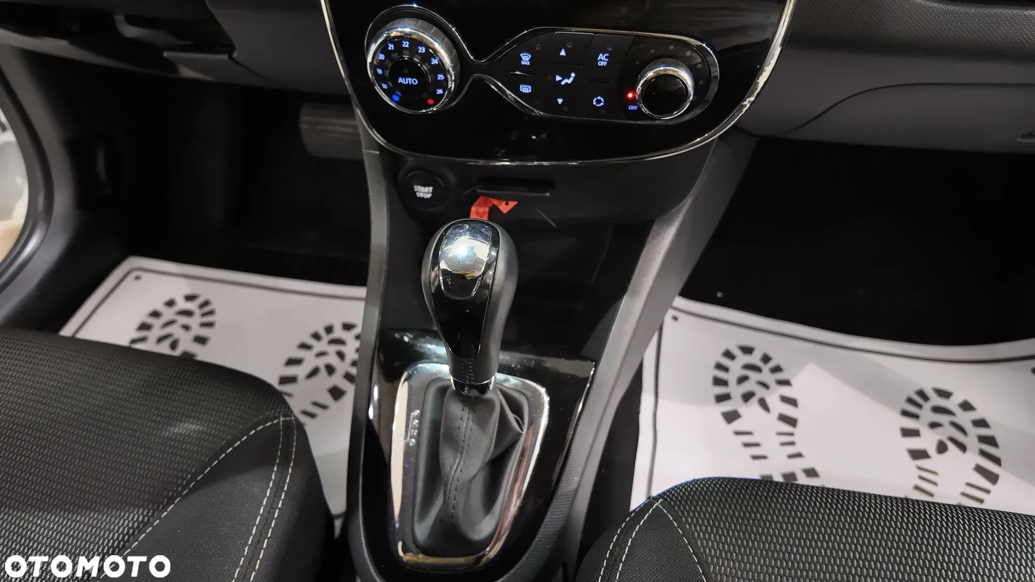 Renault Clio 1.2 TCe GT 120 EDC - 37