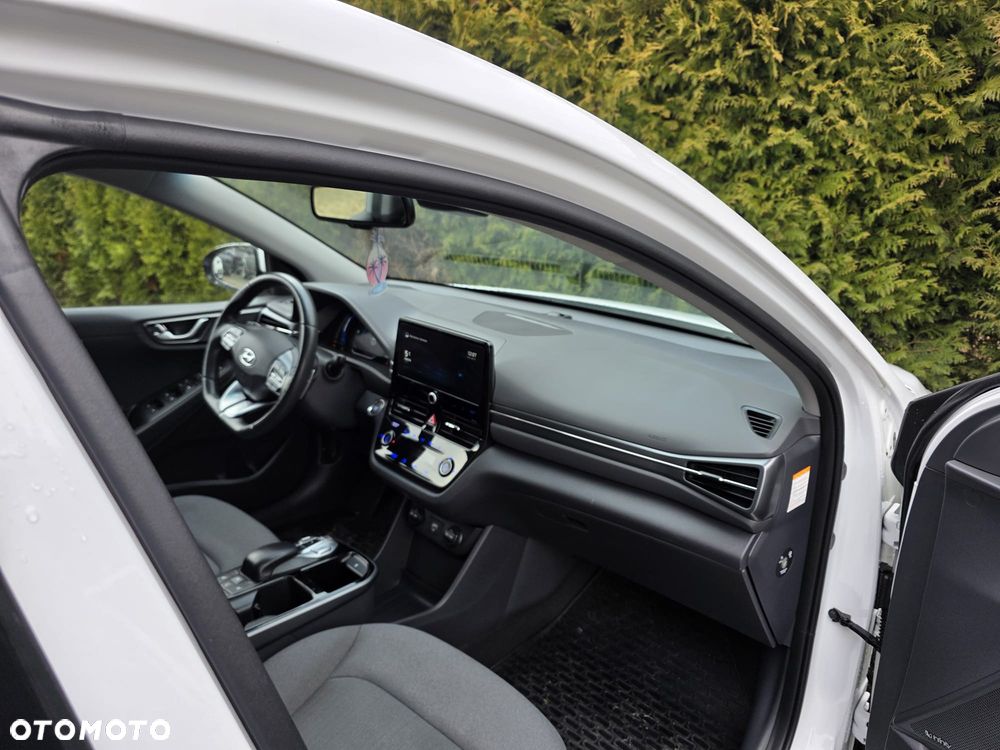 Hyundai IONIQ - 30
