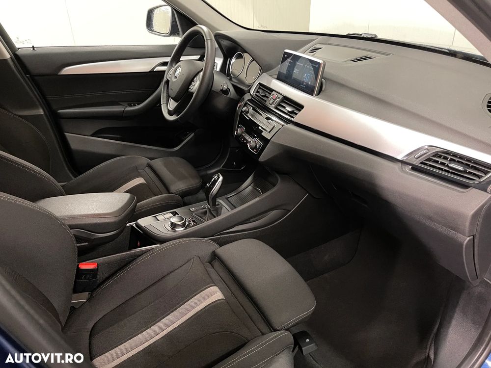 BMW X1 xDrive20i AT - 11