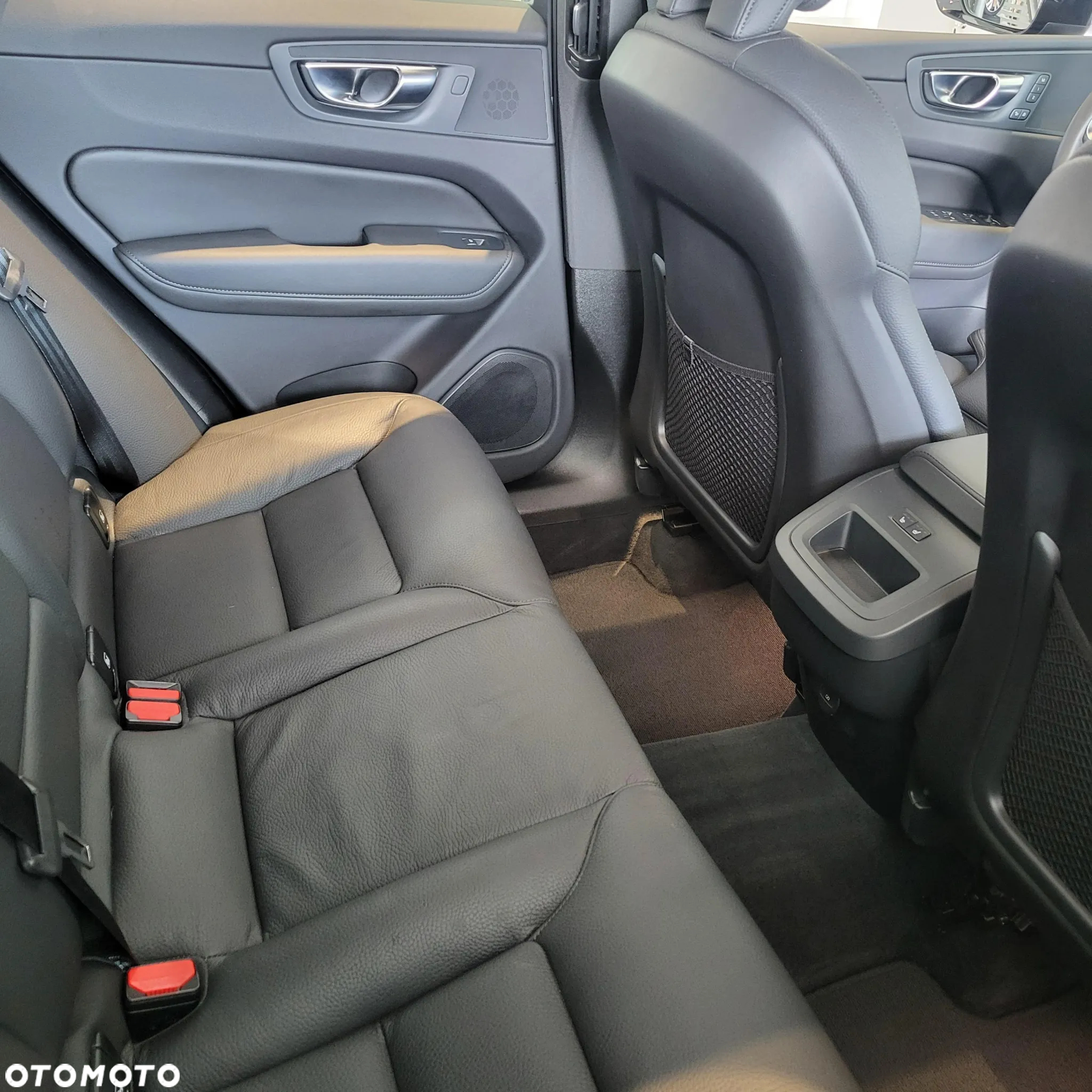 Volvo XC 60 - 4