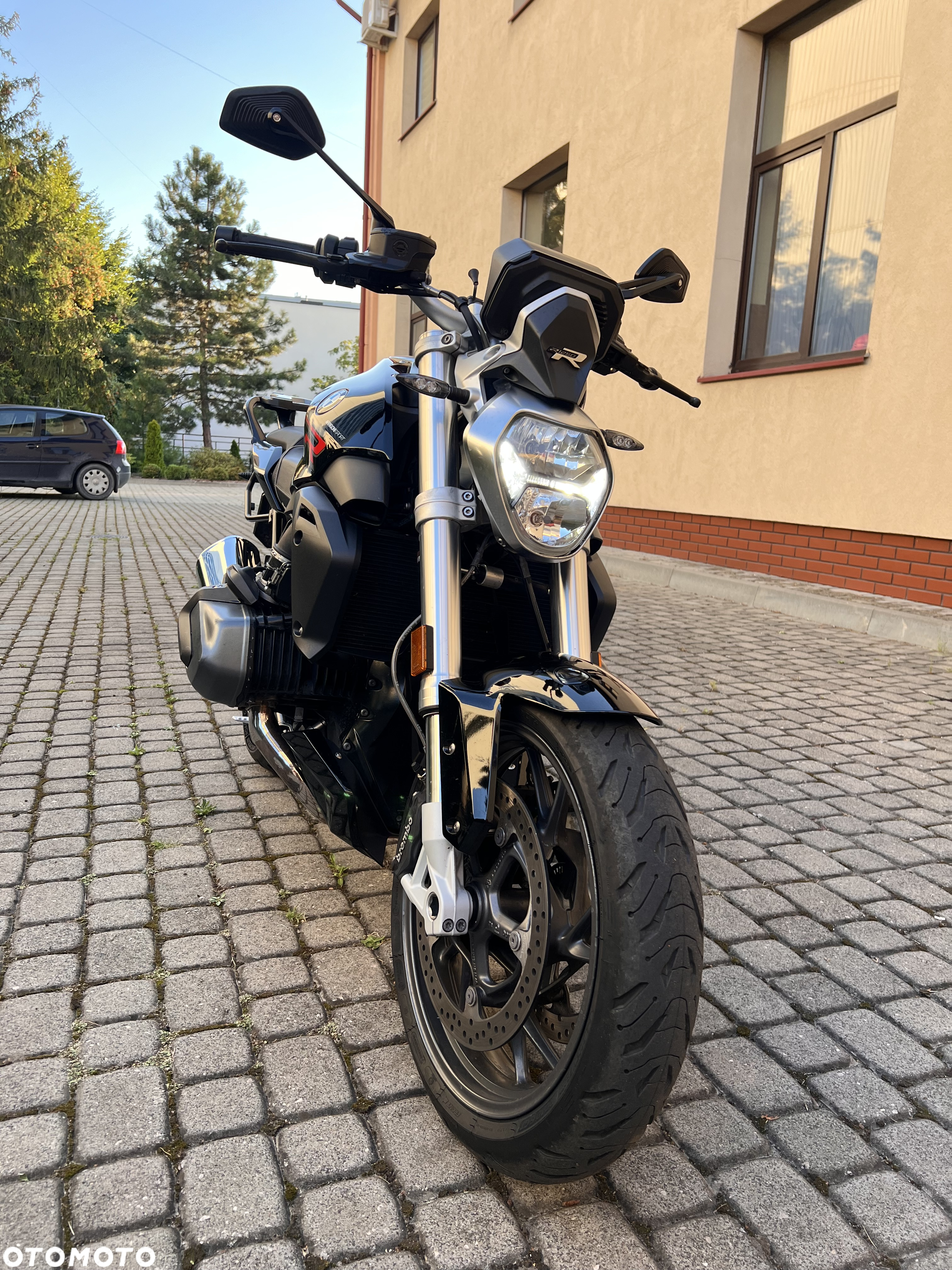 BMW R - 6