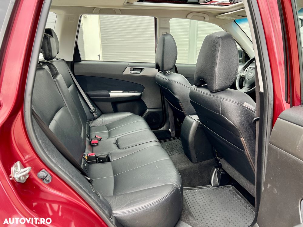 Subaru Forester 2.0D Exclusive - 11