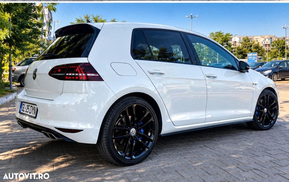 Volkswagen Golf Standard - 2