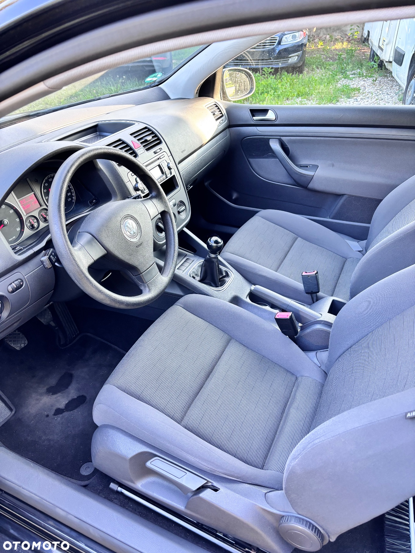 Volkswagen Golf - 10