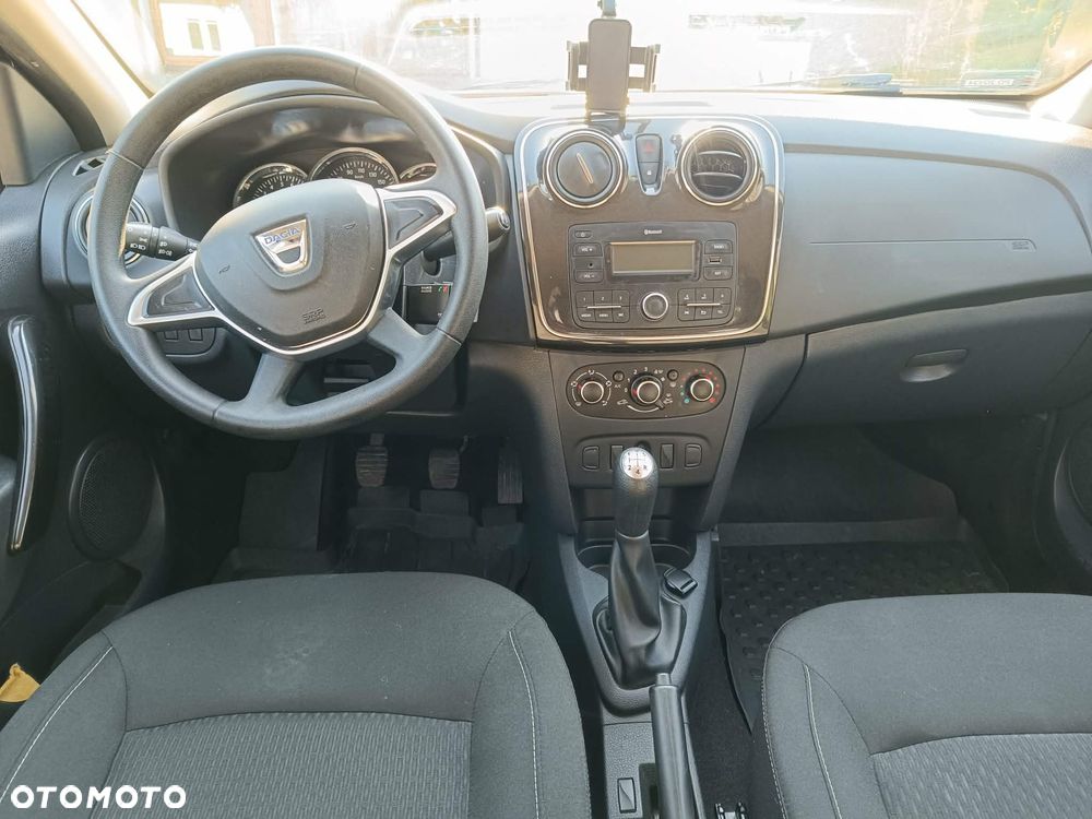 Dacia Sandero - 8