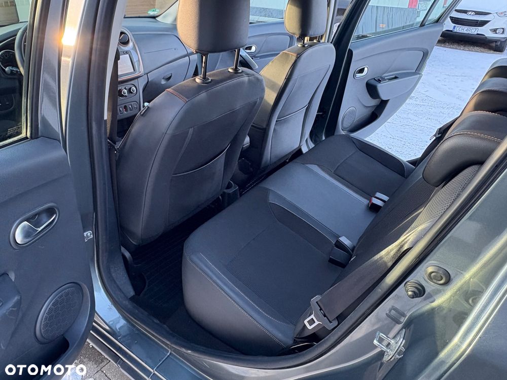 Dacia Sandero TCe 90 S&S Celebration - 18