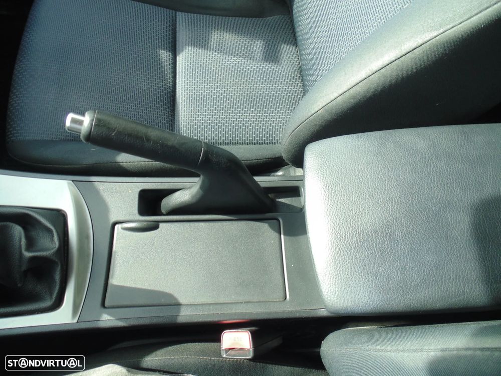 Mazda 3 MZ-CD 1.6 Exclusive - 27