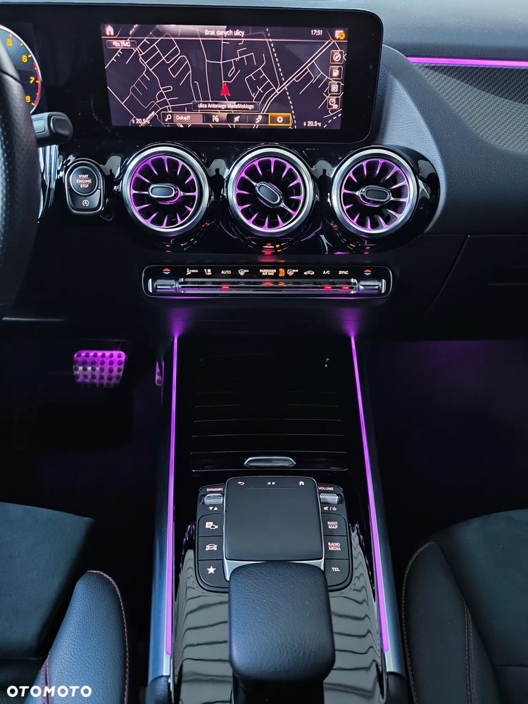 Mercedes-Benz GLA 200 AMG Line - 20