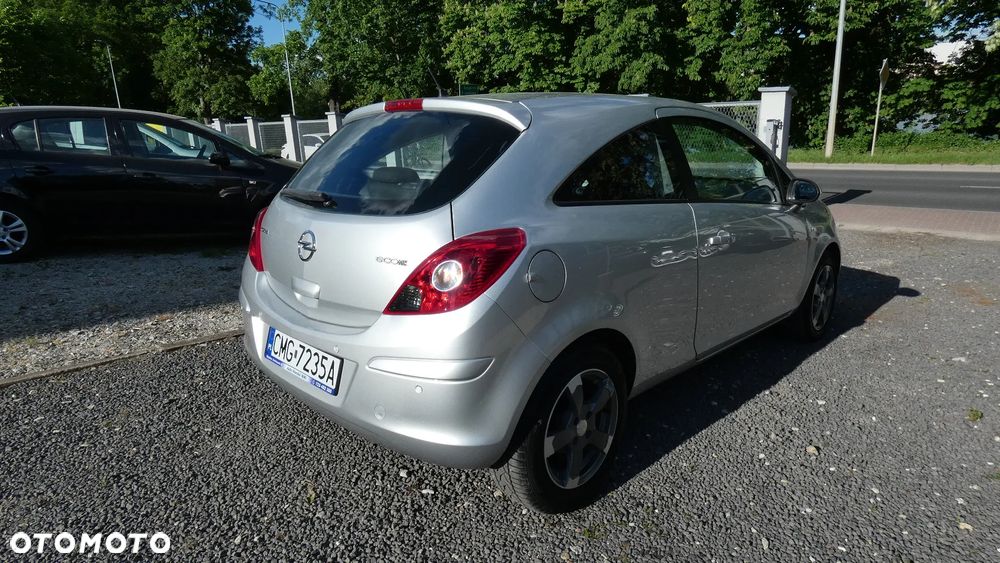 Opel Corsa 1.2 16V Enjoy - 7