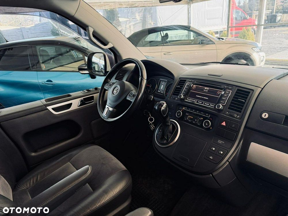 Volkswagen Multivan - 30